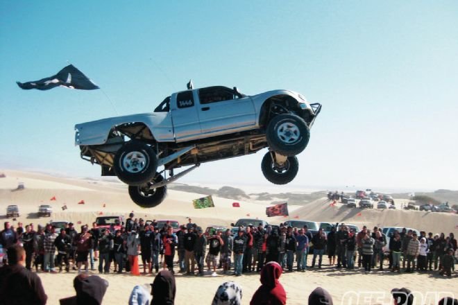 1109or-08+2001-toyota-tacoma-leap-frog+side-view-air-time.jpg