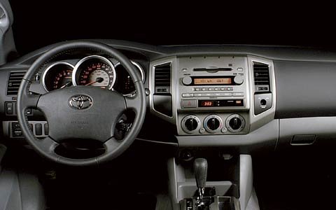 112_0510_02z+2005_Toyota_Tacoma_PreRunne_1639d55cb1b0a0c90e33984106e325e598f3fc61.jpg