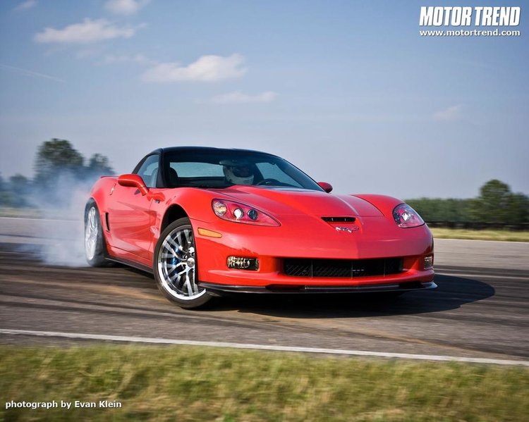 112_0810_01wm+2009_chevrolet_corvette_ZR1+front_three_quarters_view.jpg