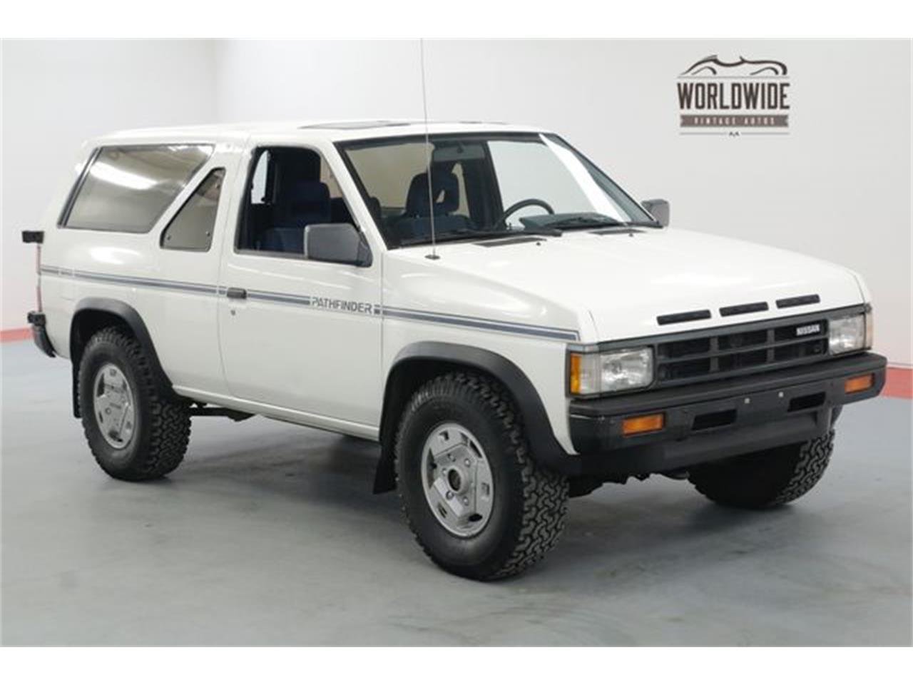 11710667-1988-nissan-pathfinder-std.jpg