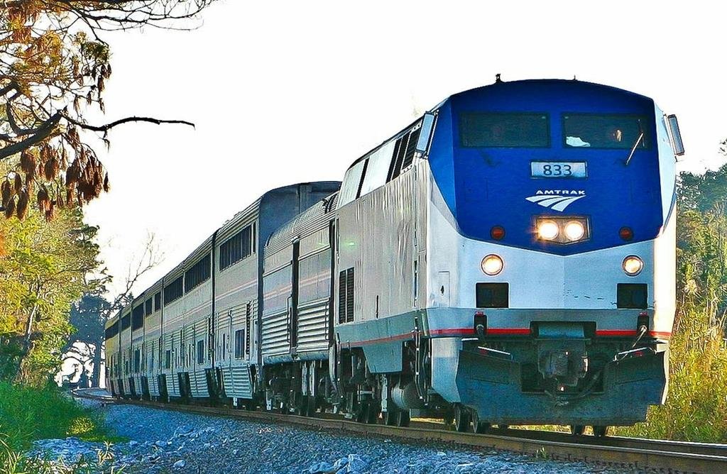 1200px-Amtrak_Sunset_East.jpg