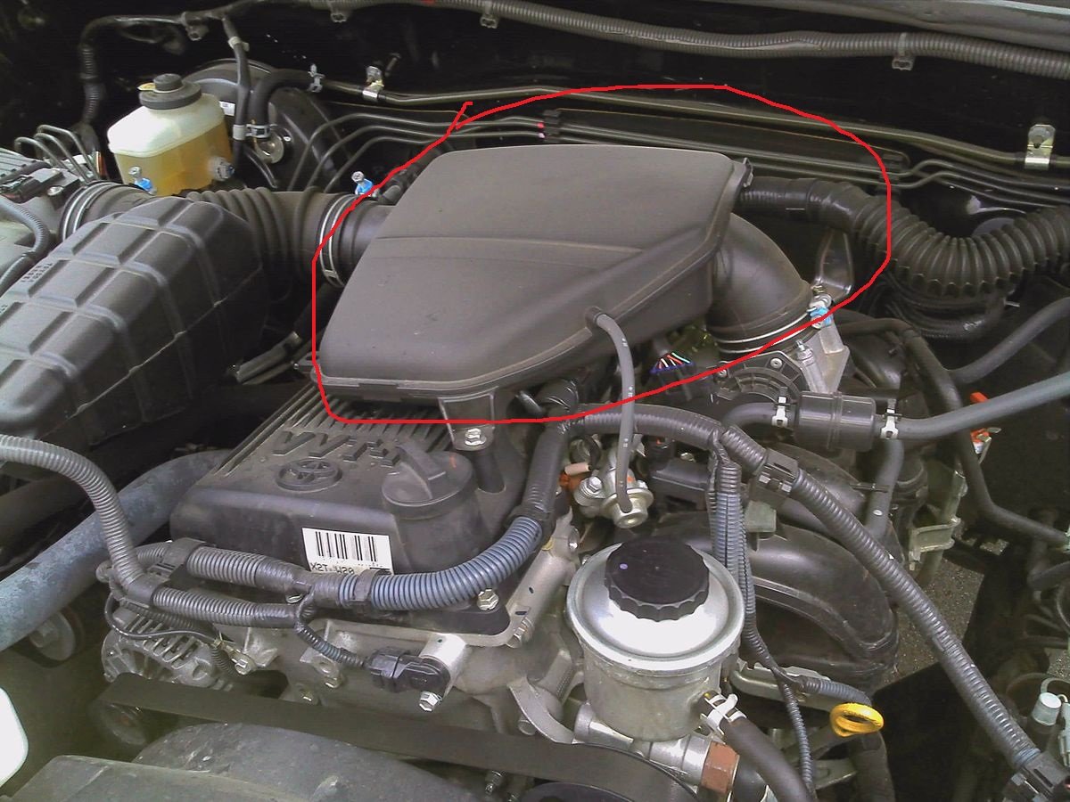 1200px-Toyota_2TR-FE.jpg