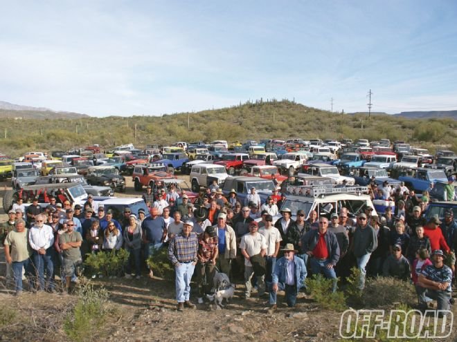 +1210or-08+arizona-classic-bronco-20th-stampede+ford-broncos-and-participants.jpg
