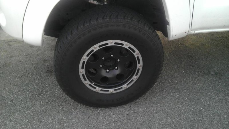 121471d1319171401-truck-maybe-going-sell-05-2012-parts-truck-all-imag0090.jpg
