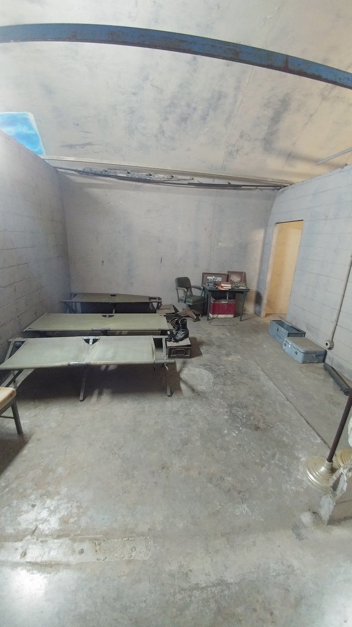 1215171301.jpg