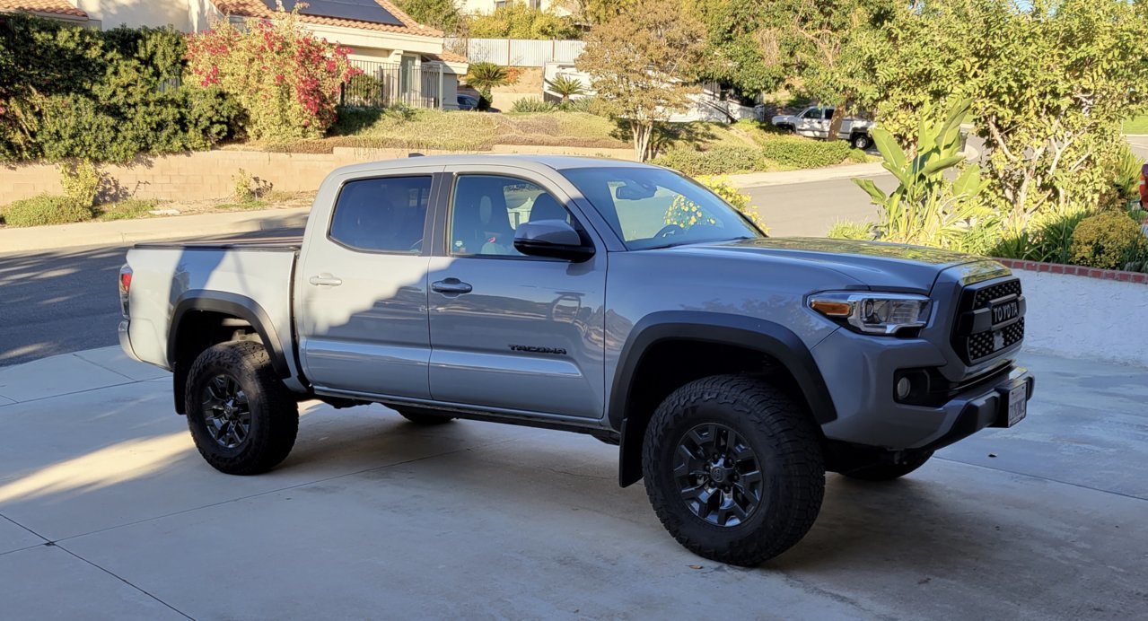 Pics of lifted 3rd gen with 265/70r17 or 275/70r17 | Page 3 | Tacoma World