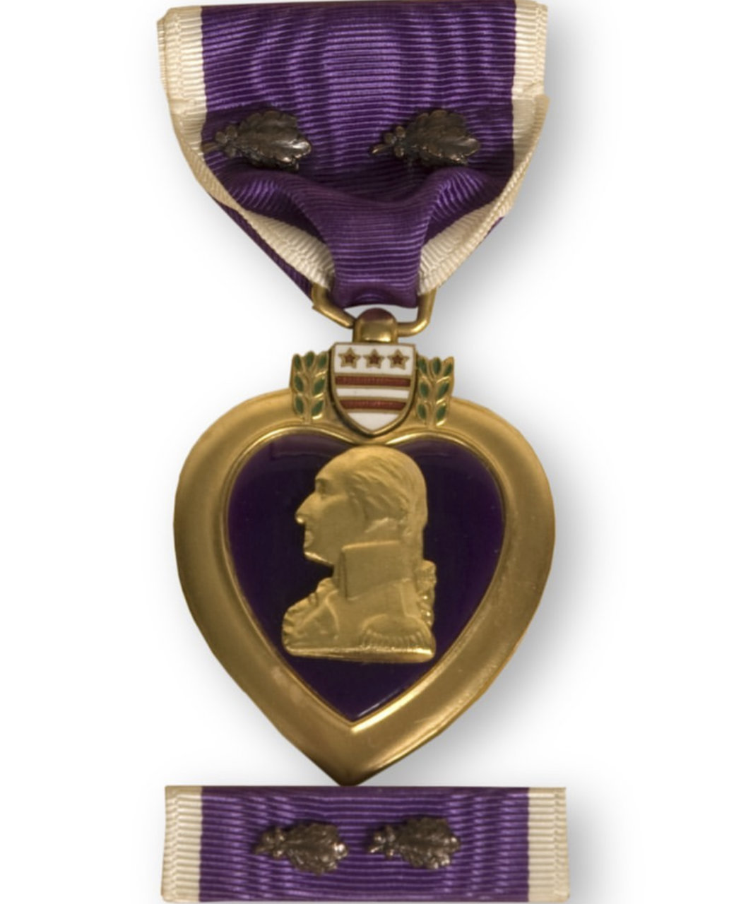 Purple heart перевод. Медаль пурпурное сердце (США). Награды армии США пурпурное сердце. Purple Heart орден. Purple Heart (пурпурное сердце) награда.