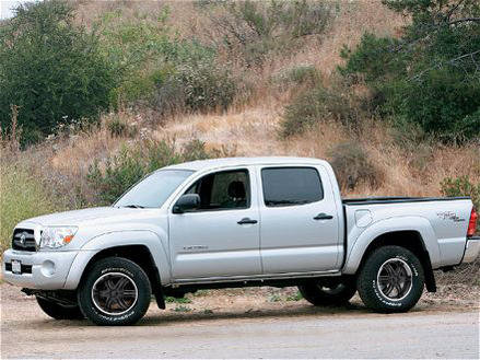 129_0701_01_z+2005_toyota_tacoma_trd+drivers_side_view.jpg