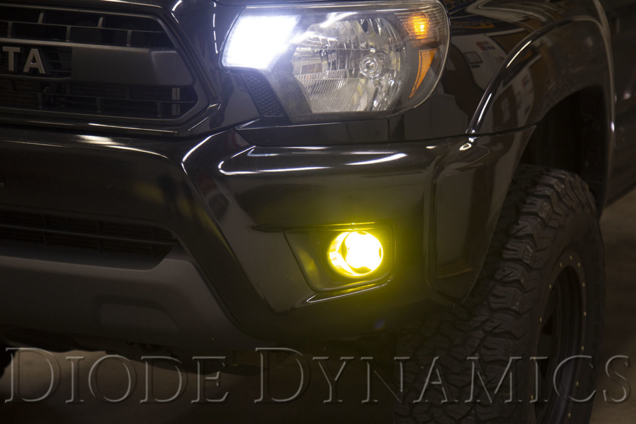 12_Toyota_Tacoma_SS3_TypeB_corner_far.jpg