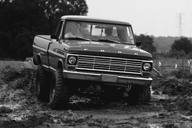 131-9706-01z+ford-pickup+front-view.jpg