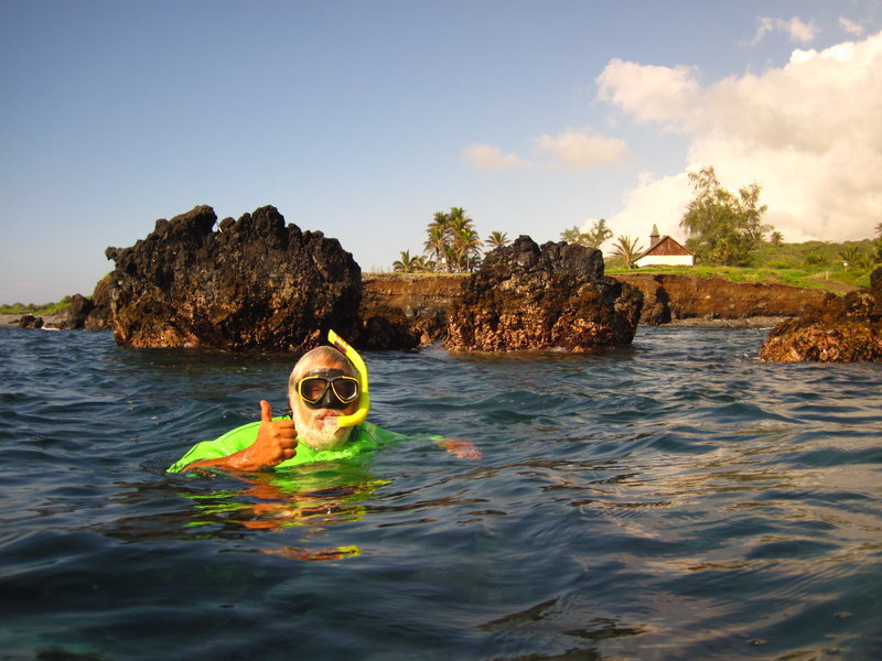 131019-jonathan-starr-huialoha-snorkeling.jpg