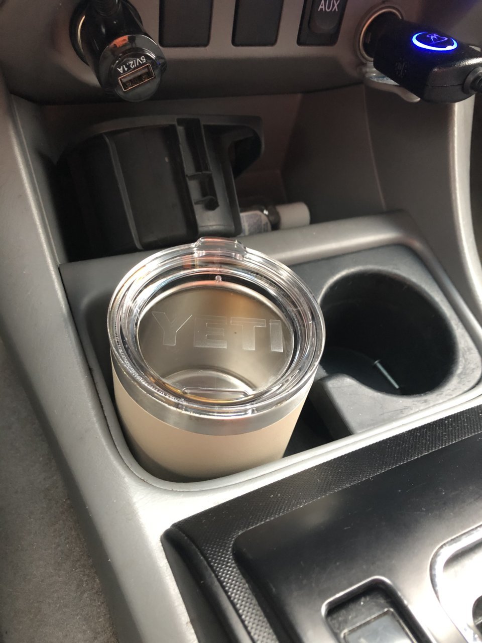 Toyota Tacoma Yeti Cupholder Insert 2005-2015 2nd Generation for Yeti and  Travel Mugs