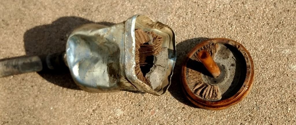 13_Old_Fuel_Filter_zpsnavjefqj_ff3e8d87fd18624577da5f13e8c96d1457704b3c.jpg