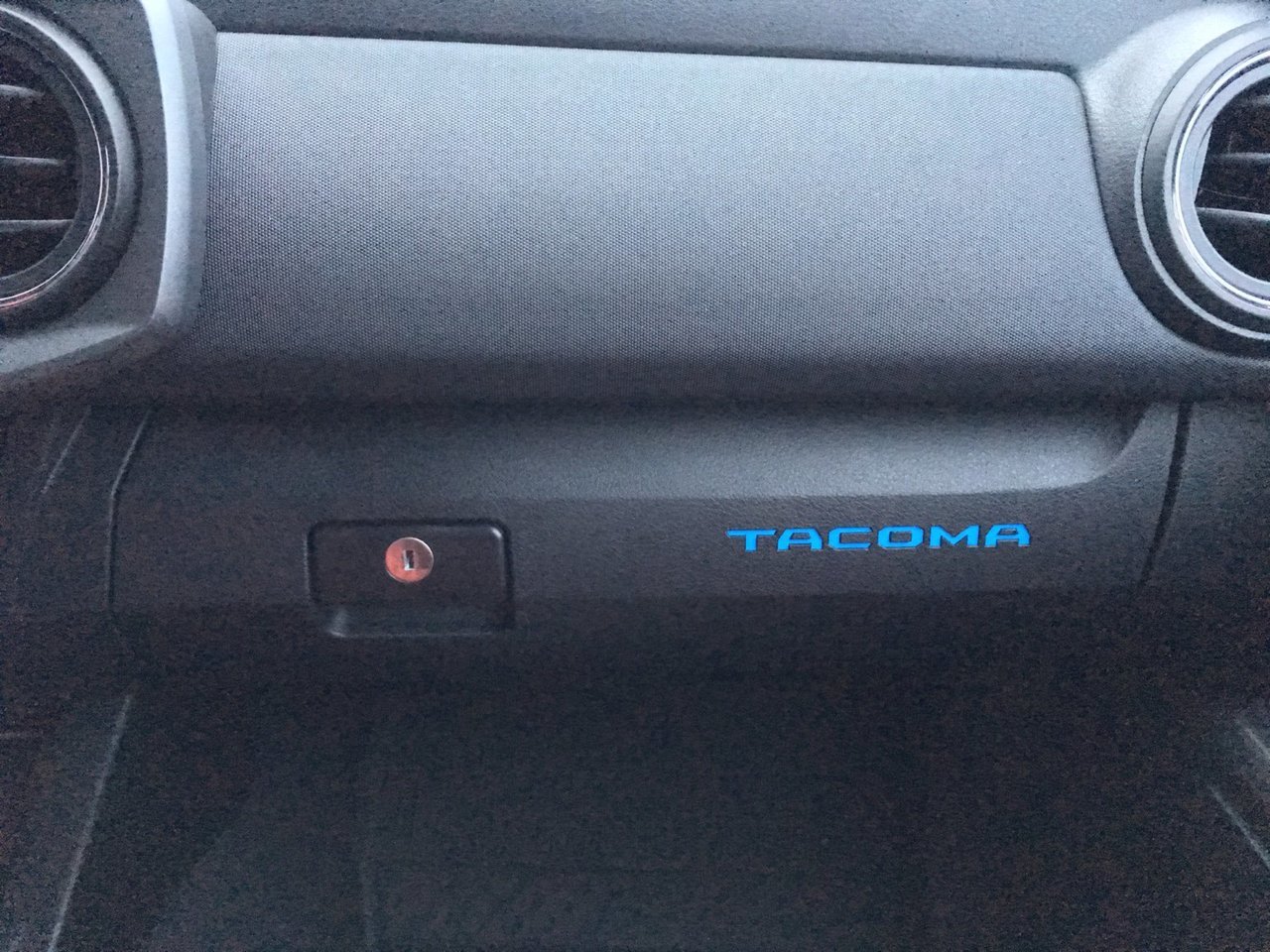 14742e9d21c90f8d7d754f996e25acb0_5c08501ec62e3d5a9d9861ef5175545035236861.jpg