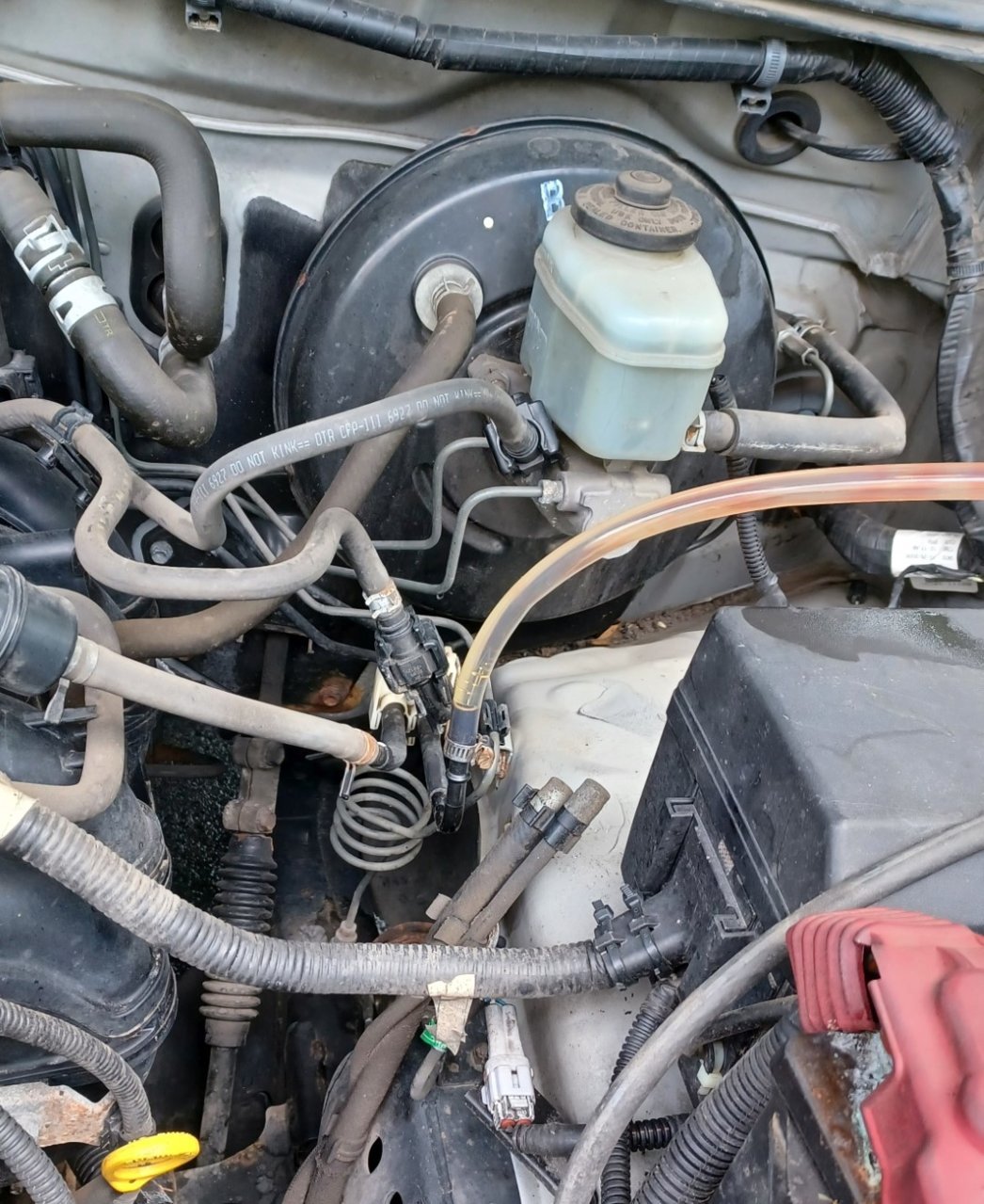 15  Tacoma - connection for fuel hose - cropped (Large).jpg