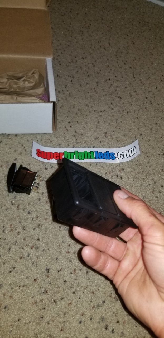 1530856160183384638221453332038.jpg