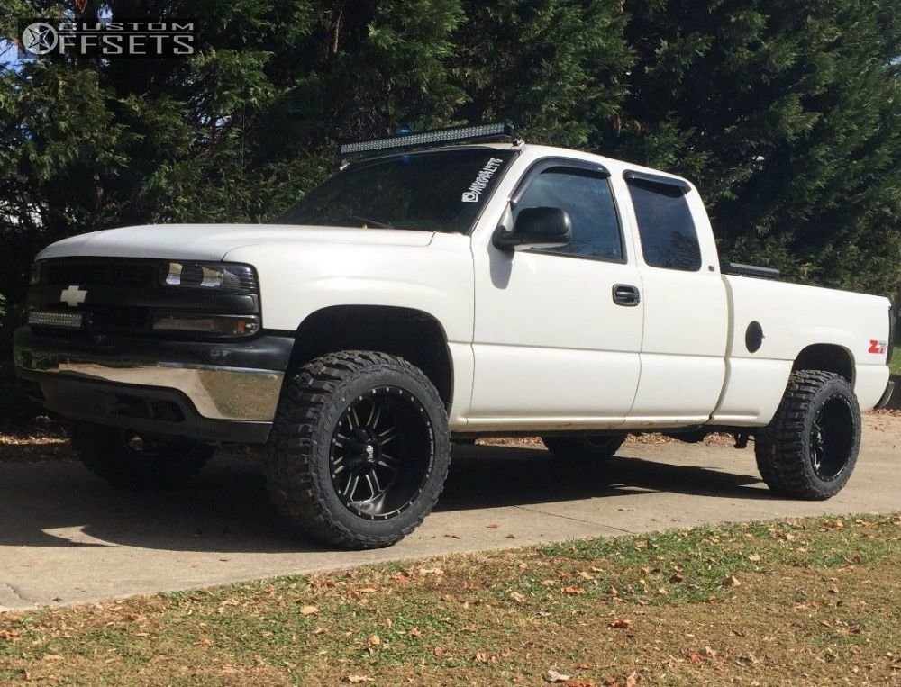 153750-1-1999-silverado-1500-chevrolet-leveling-kit-red-dirt-road-dirt-black-machined.jpg