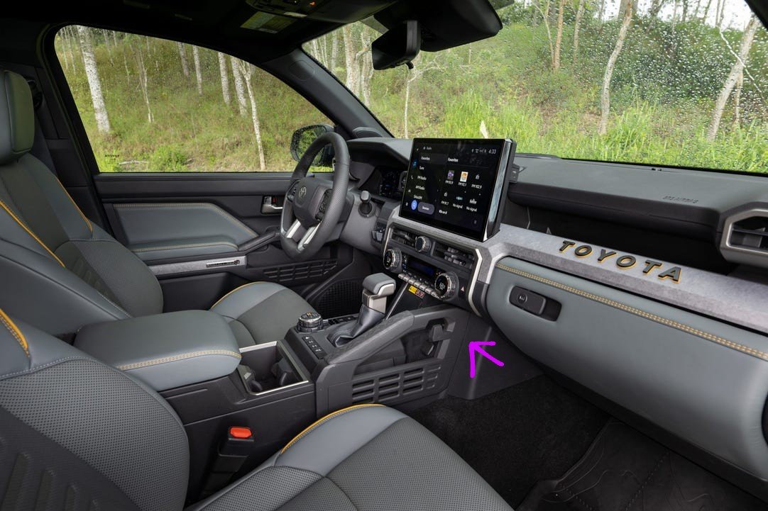 15a312c5-3130-4978-a0d8-449c68a09af4-Toyota_Tacoma_Trailhunter_053-scaled~2.jpg