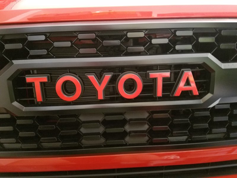 16+ Tacoma grill (2).jpg