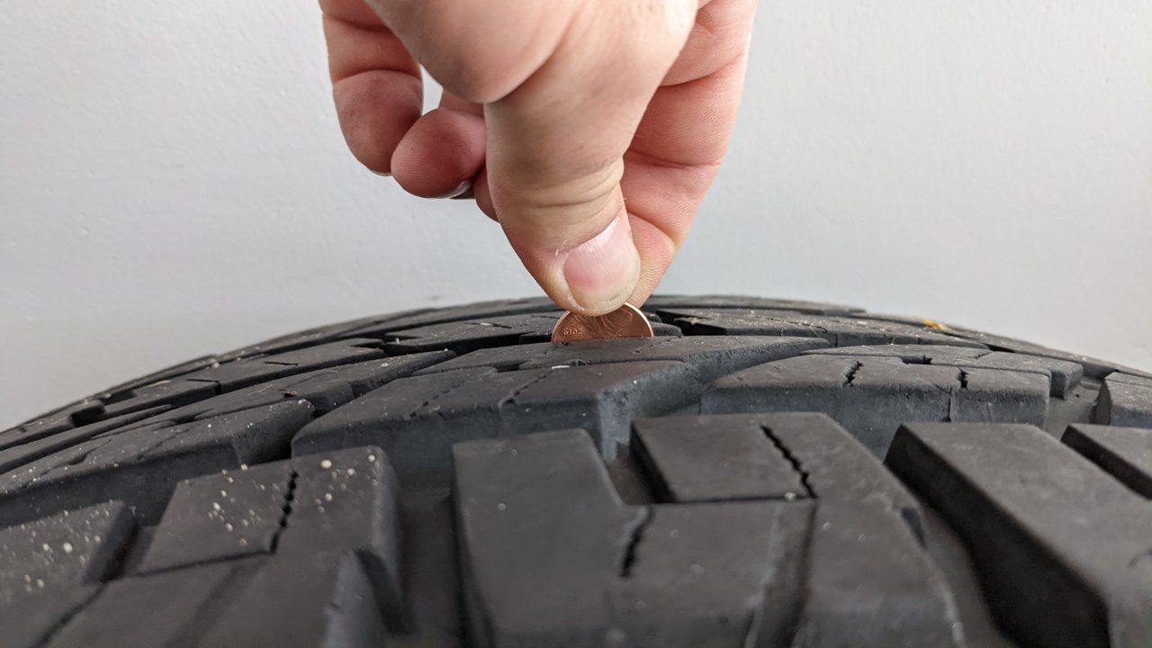 16 Tire 1 Depth.jpg