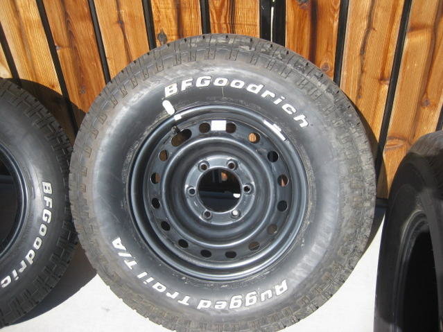 16 wheels and tires 2-1-11 002.jpg