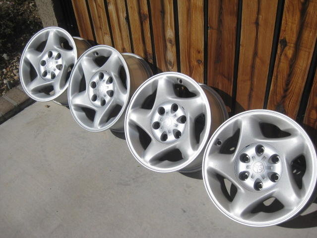 16 wheels and tires 2-1-11 012.jpg