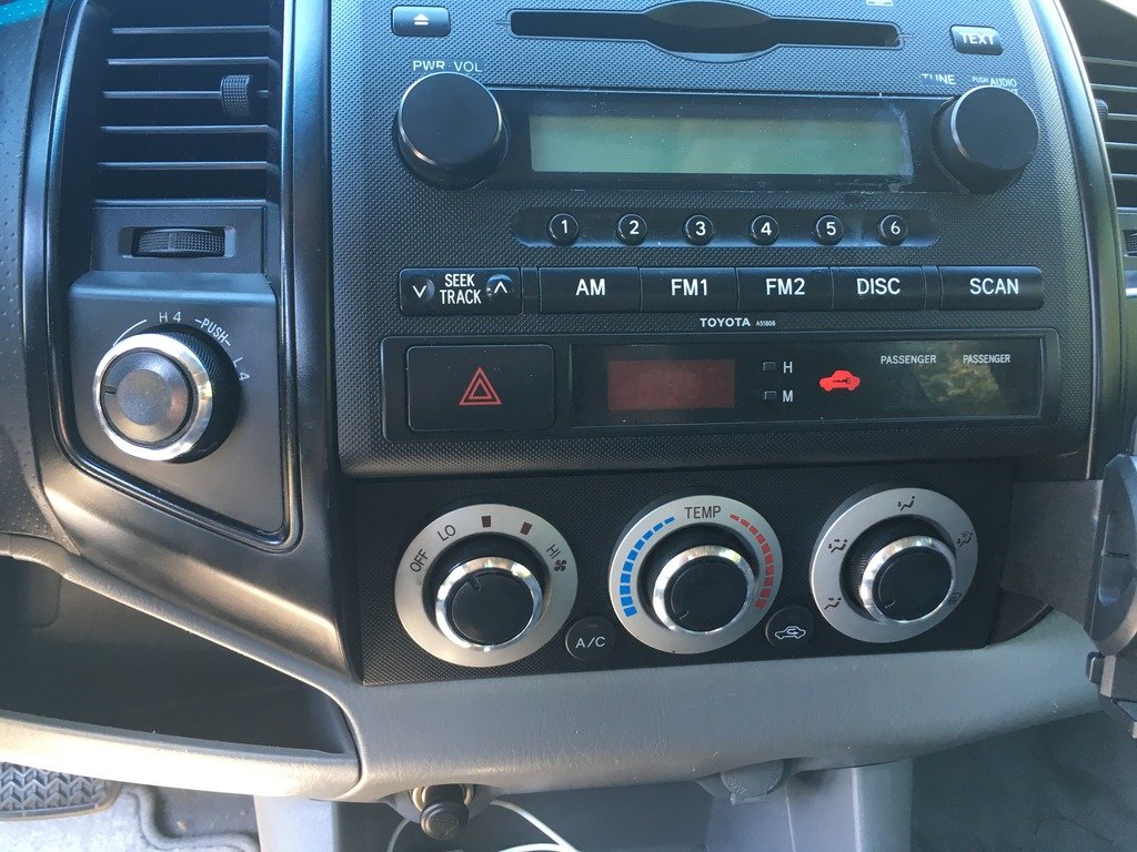 167%20Climate%20Knobs%20Installed_zpscvt_8e12ff8ba606fbc96fd4d2c9348d8ae6ea63ce86.jpg