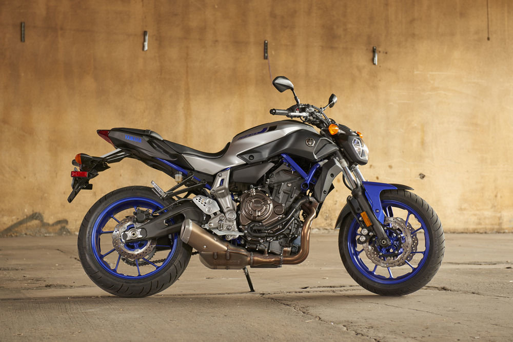 16fz07_slvr_b2_54_0.jpg