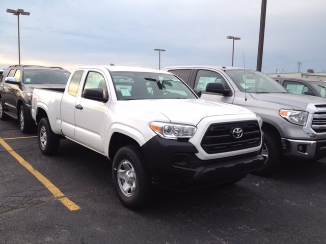 16Tacoma2.jpg