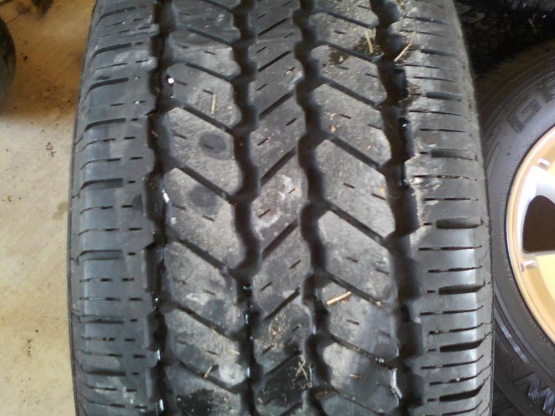 17 inch tire.jpg