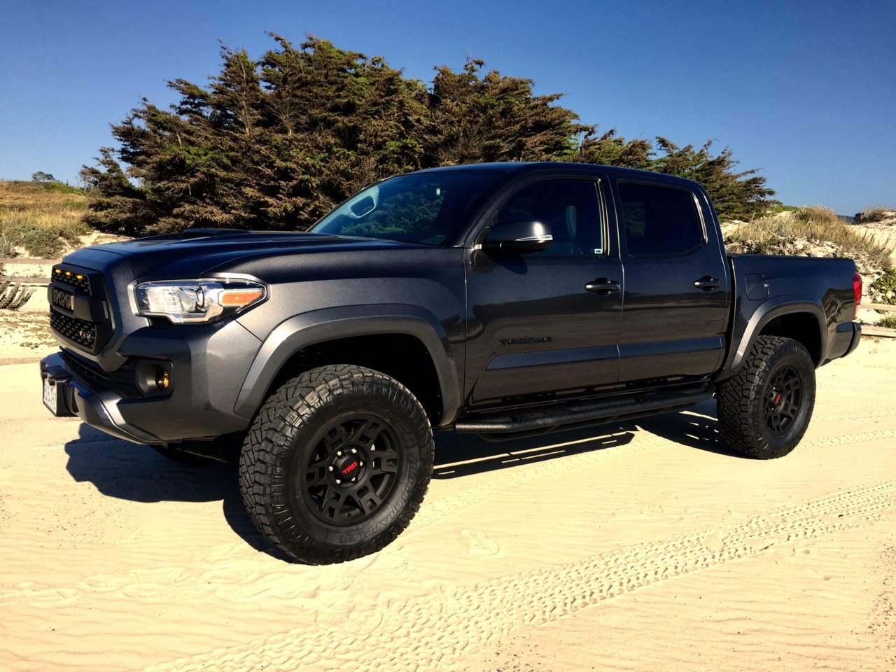 17 tacoma5.jpg