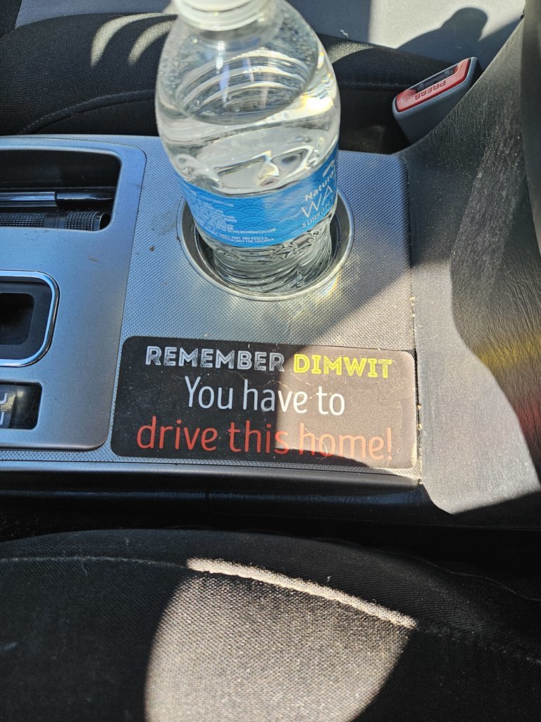 17284989141178666620292341218402.jpg