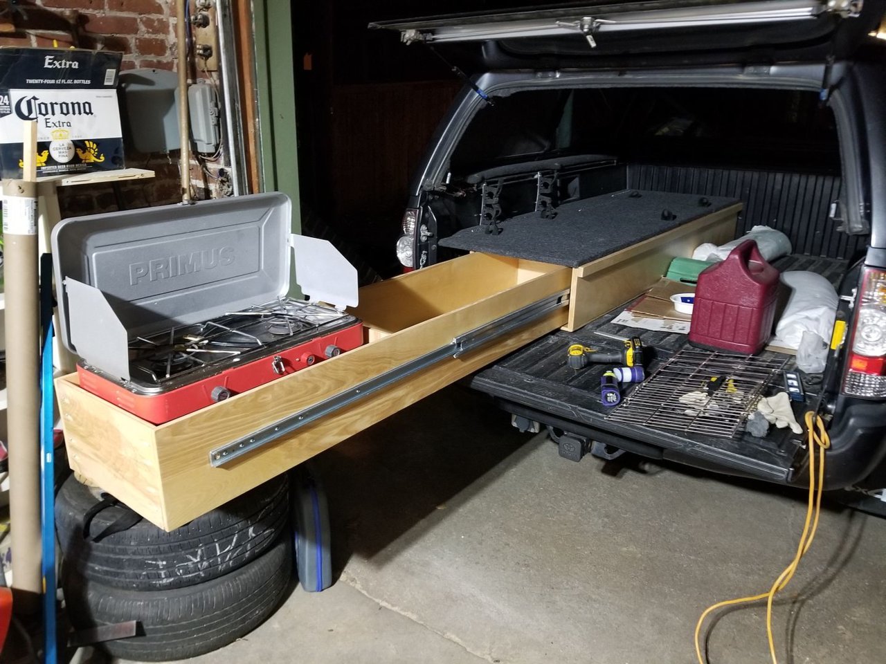 17_camp_kitchen_and_drawer_test_hatch_lo_80899f9917e182b7fe2df6ec9ad79ae6685effcb.jpg