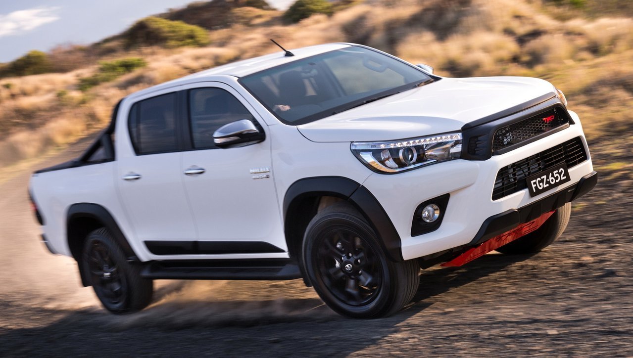 17_HiLux_TRD_Accessories_06hr-e1490927333784.jpg