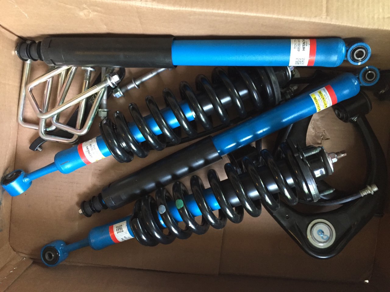 18' TRD Sport shocks.jpg