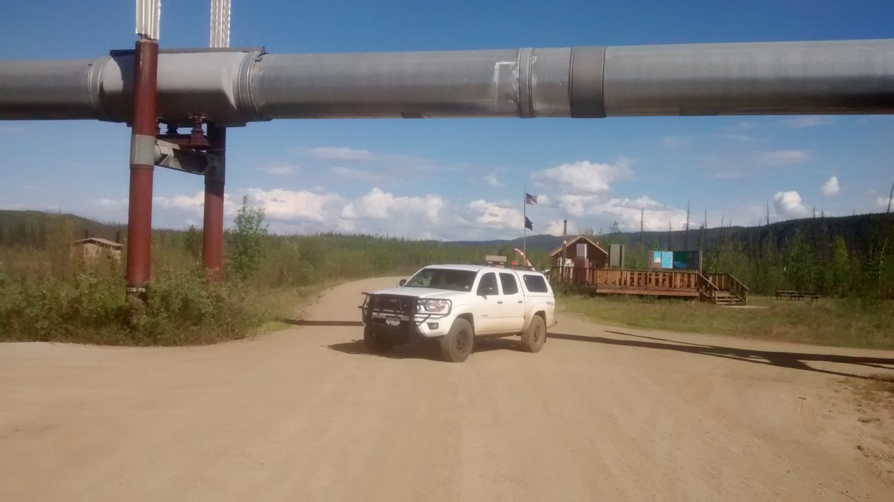 180608_17;55;00-Yukon River pipeline.jpg