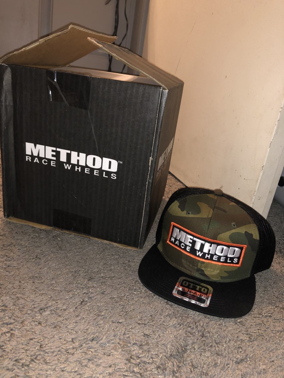 method race wheels hat