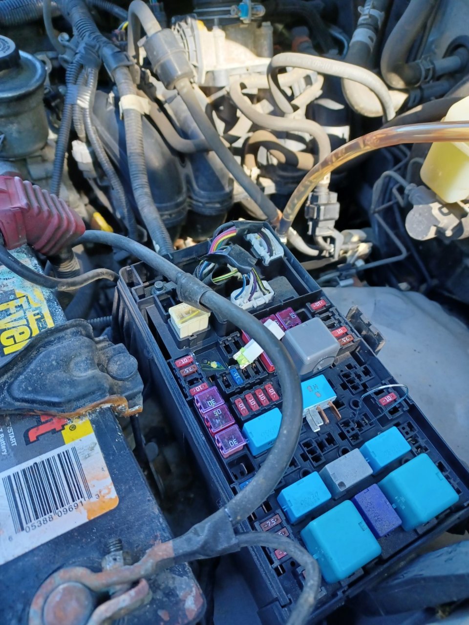 19 C-OPN correct relay bridged - Correct 20A fuse removed (Large).jpg