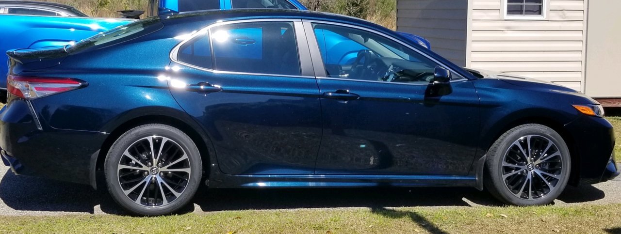 19 Camry.jpg