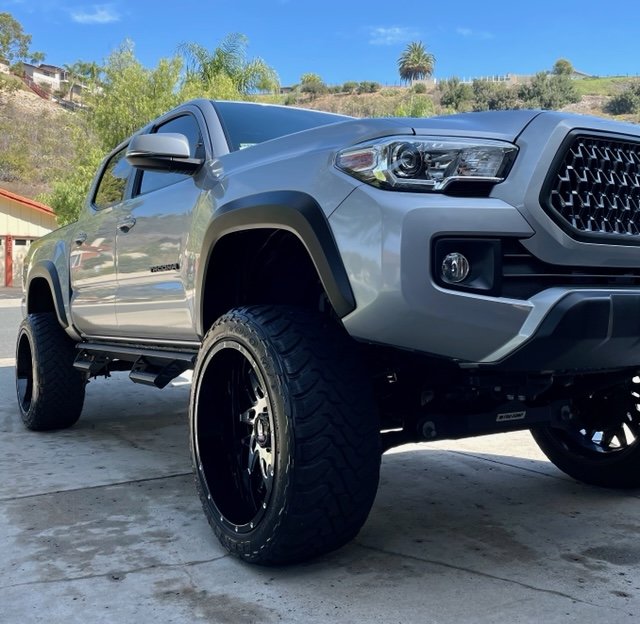 19 Tacoma 2.jpg