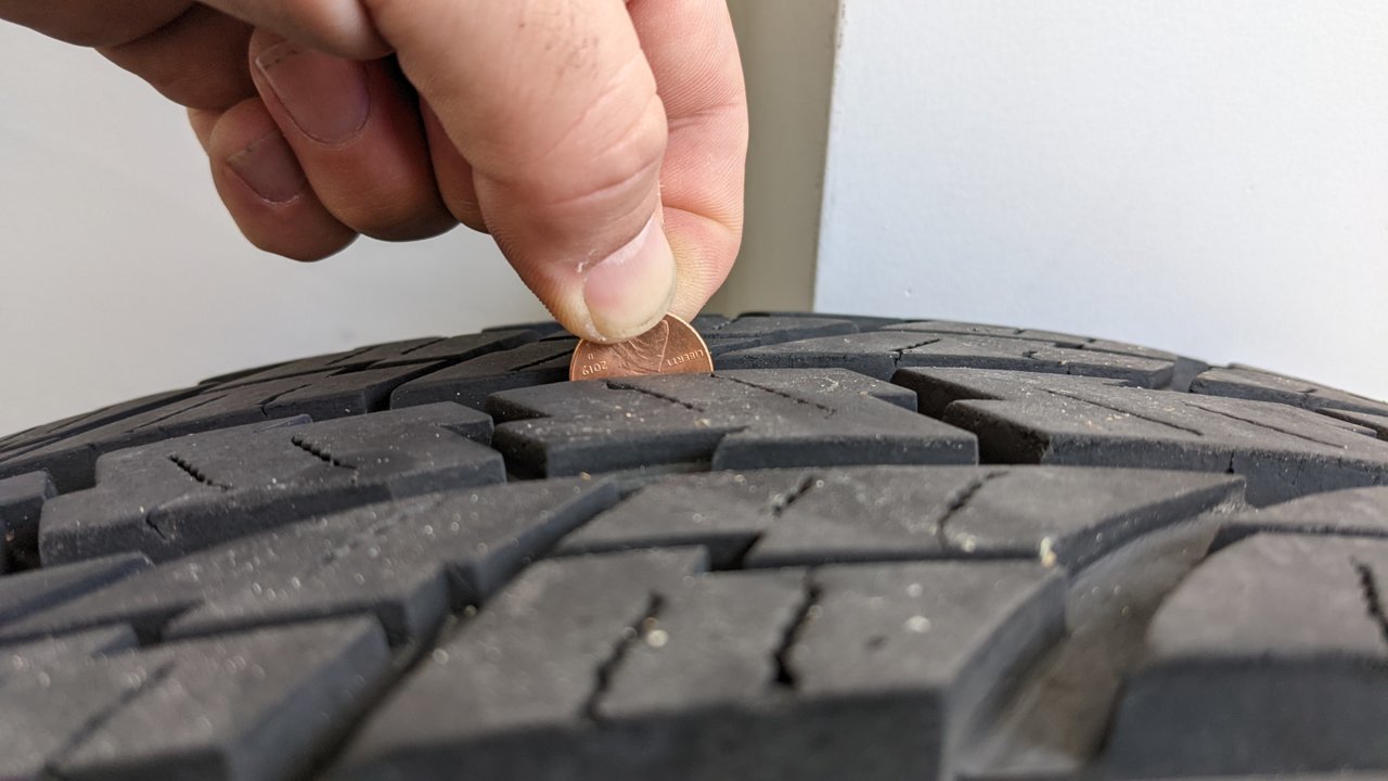 19 Tire 4 Depth.jpg