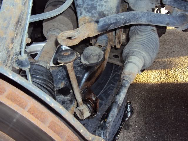 191565-how-replace-sway-bar-link-3rd-gen_4f81d2a2ef1b6c1115817f355ae45c4d61e66166.jpg