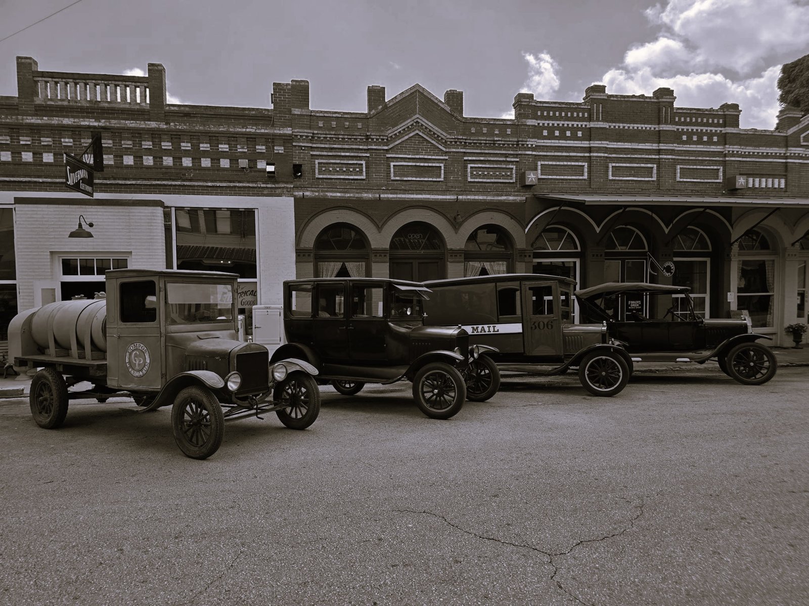 1923_4.jpg