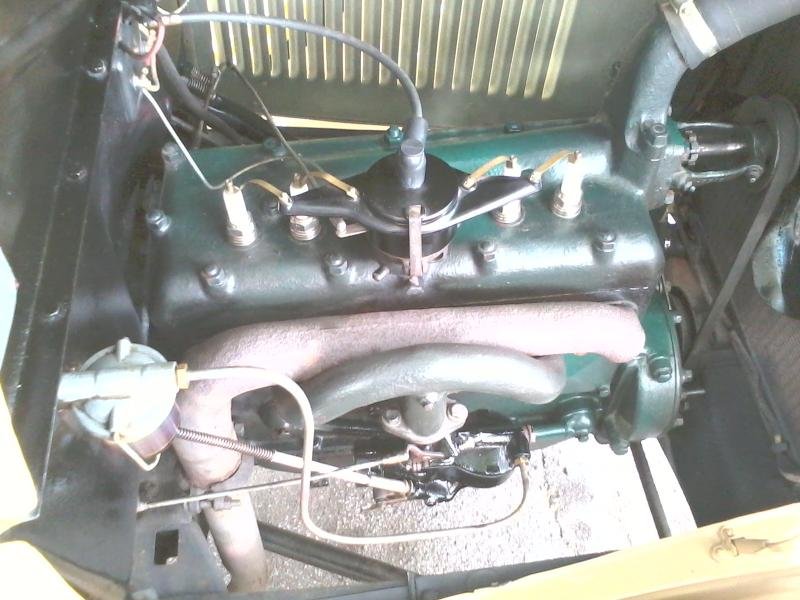 1928 Ford Top right engine.jpg