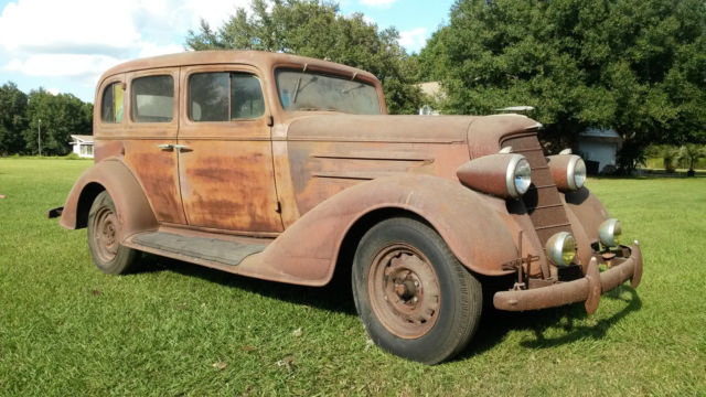 1934-oldsmobile-1.jpg