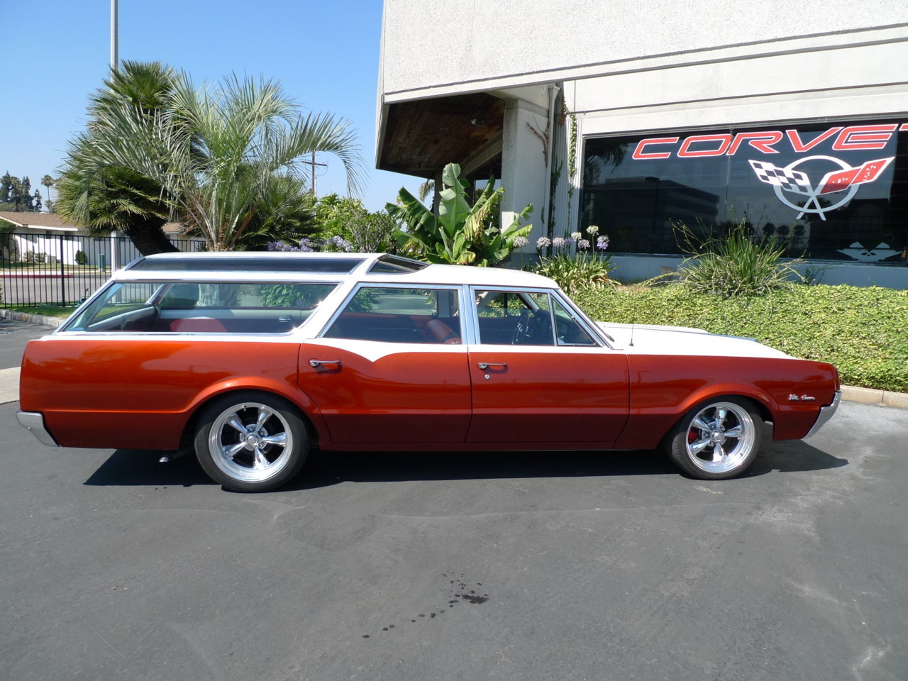 1966-vista-cruiser-1.jpg