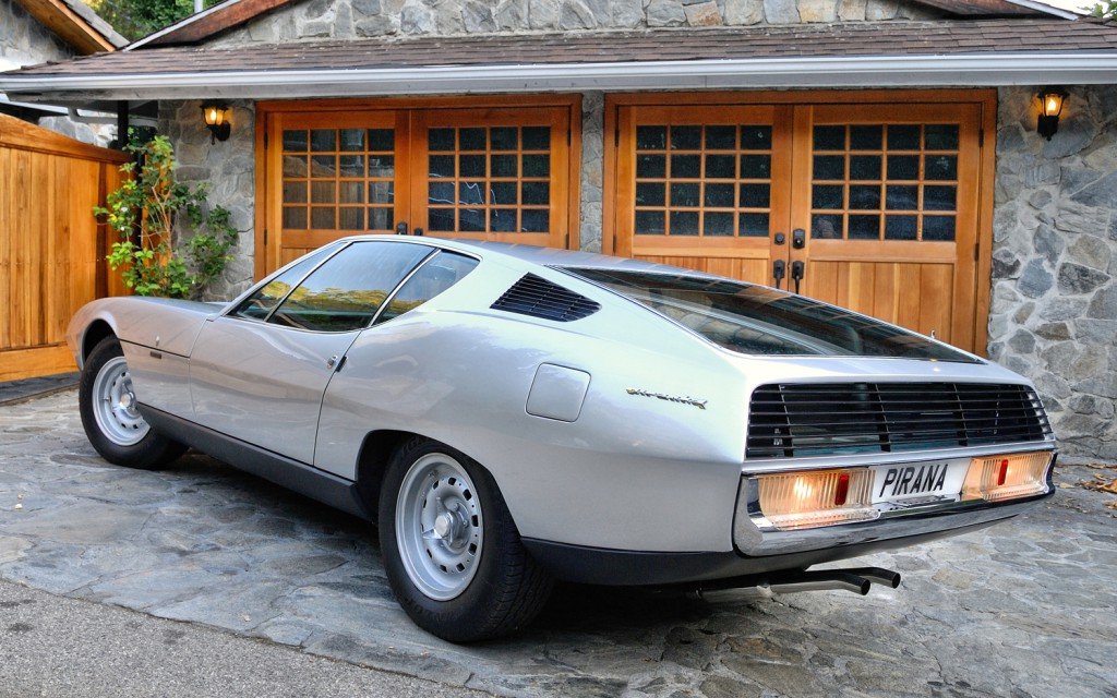 1967 jaguar bertone pirana coupe1.jpg
