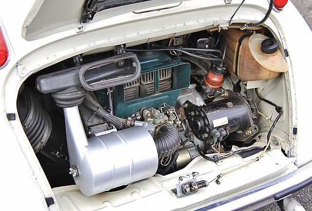 1967_Subaru_360_engine.jpg