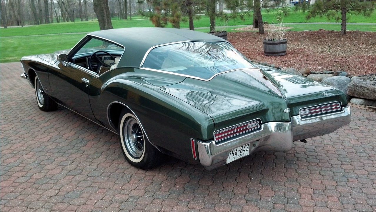 1971-Buick-Riviera-Boattail.jpg