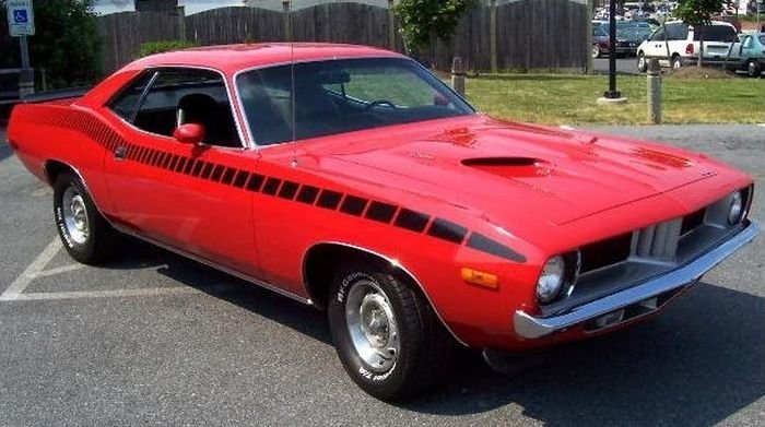 1972PlymouthCuda_01_700.jpg
